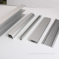 Profili di alluminio di design personalizzati per porte e finestre